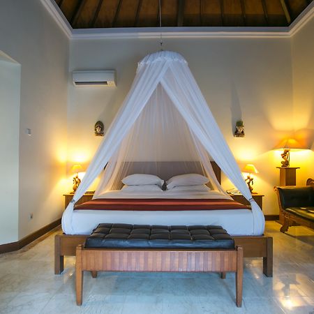 Parigata Villas Resort Санур Экстерьер фото